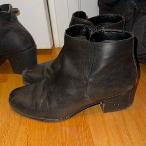 Naturalizer boot size 7